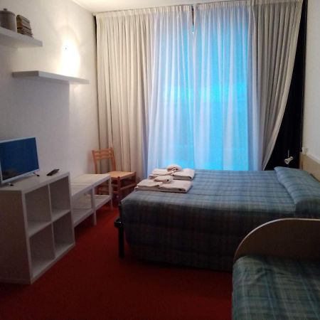 Comodo Alloggio Con Accesso Diretto Alle Piste Santa Caterina Valfurva Ngoại thất bức ảnh