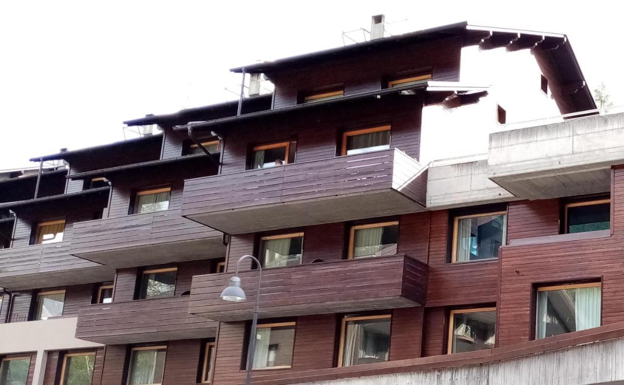 Comodo Alloggio Con Accesso Diretto Alle Piste Santa Caterina Valfurva Ngoại thất bức ảnh