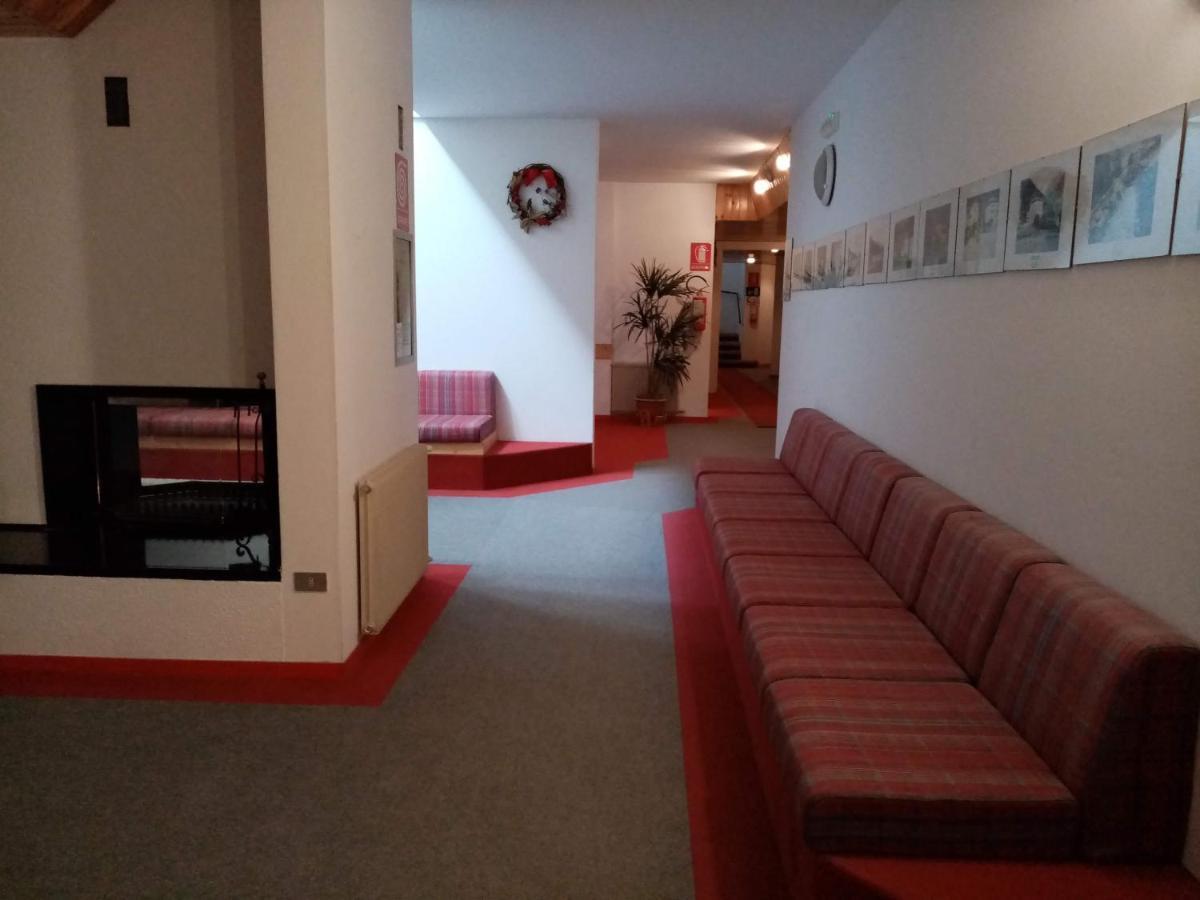 Comodo Alloggio Con Accesso Diretto Alle Piste Santa Caterina Valfurva Ngoại thất bức ảnh